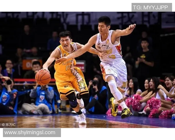 成年男蓝广东对阵北京的精彩对决引发球迷热议与期待